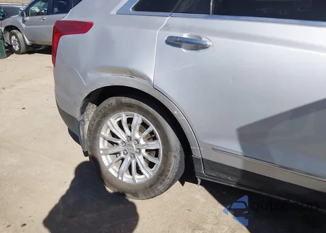 2017 Cadillac Xt5 Standard z USA, uszkodzony, nr VIN 1GYKNARSXHZ113346